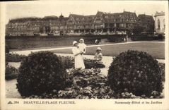 CPA Deauville Plage Fleurie Normandy Hotel et les Jardins