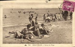 Escena de Deauville de la POSTAL de la VENDIMIA de la playa