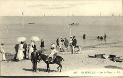POSTAL Deauville de la VENDIMIA en los ninos del asno de la playa