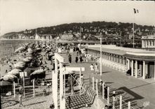 POSTAL MODERNA Deauville florecio D vista playa junto en la playa y la ciudad