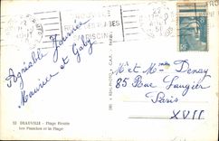 La POSTAL Deauville de la VENDIMIA florecio los tableros de la playa y la playa