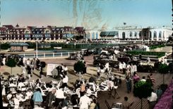 Playa florecida Deauville de la POSTAL de la VENDIMIA el casino y la Normandia