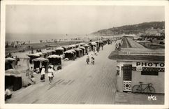 Opinion de Deauville de la POSTAL de la VENDIMIA de la playa