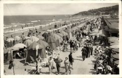 CPA Deauville Plage Fleurie Les Planches et le Bar du Soleil