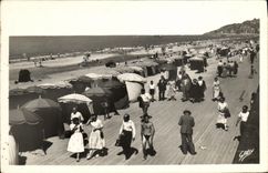 CPA Deauville La Plage Fleurie