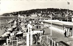 CPA Deauville Plage Fleurie