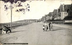 CPA Deauville Promenade de la plage