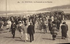 POSTAL Deauville de la VENDIMIA la caminata en los tableros