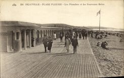 La POSTAL Deauville de la VENDIMIA florecio tableros de la playa y nuevos banos