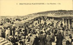 CPA Deauville La Plage Fleurie Les Planches 