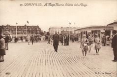 CPA Deauville La Plage Fleurie Entree de la Plage