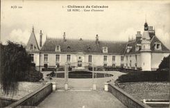 CPA Chateaux du Calvados Le Bosc Cour d Honneur