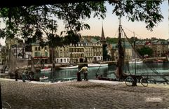 MODERN CARD Honfleur the Old Basin and the Museum Boat