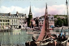 VINTAGE POSTCARD Honfleur Fishing Vessels At the bottom the quay St Etienne Boats
