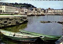 MODERN CARD Honfleur Fishing Vessels to the Port