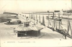 CPA Honfleur Les Jetee Vue Generale Bateaux