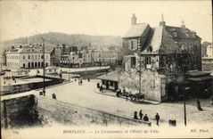 Lugartenencia y L hotel de Honfleur de la POSTAL de la VENDIMIA