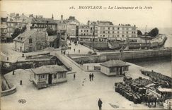 CPA Honfleur La Lieutenance et la Jetee