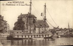 Lugartenencia de Honfleur de la POSTAL de la VENDIMIA y el barco viejo de Voileir del lavabo