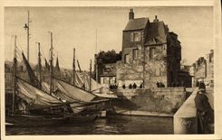 Barcos de la lugartenencia de Honfleur de la POSTAL de la VENDIMIA