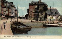 Lugartenencia de Honfleur de la POSTAL de la VENDIMIA y los barcos viejos de los muelles