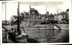 Barco de la lugartenencia de Honfleur de la POSTAL de la VENDIMIA del pecado