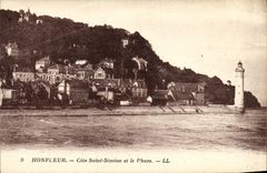 CPA Honfleur Cote Saint Simeon et le phare