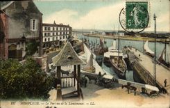 CPA Honfleur Le Port vu de la Lieutenance Bateaux