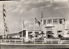 POSTAL MODERNA club de yate de Deauville
