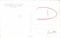 CPM Deauville Plage Fleurie Vue d ensemble sur la Plage et la Ville