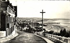 CPM Vue sur Deauville Trouville Prise du Calvaire