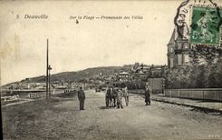 VINTAGE POSTCARD Deauville On the Beach Walk of the Villas