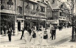 CPA Deauville La Plage Fleurie Rue Gontaut Biron Vue sur le Normandy Hotel
