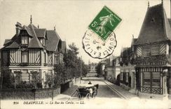 VINTAGE POSTCARD Deauville the Street of the Circle