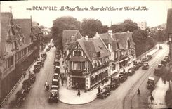 CPA Deauville La Plage Fleurie Rues de l Ecluse et Desire le Hoc Magasin au Printemps