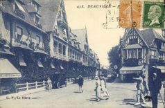 VINTAGE POSTCARD Deauville Street of L locks Magasin in Spring