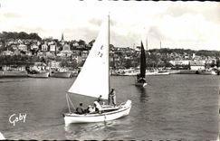 CPM Deauville La Plage Fleurie Le Port Bateaux
