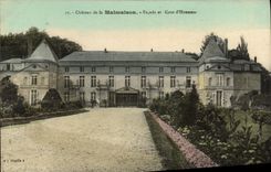 CPA Chateau de la Malmaison Facade et Cour d Honneur