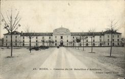 VINTAGE POSTCARD Rueil Barracks of the 16th Battalion D Militaria Artillery