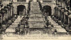 CPA Saint Cloud Le parc Partie superieure de la grande cascade pendant les grandes eaux