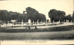 VINTAGE POSTCARD Park of Cloud Saint 24 jets