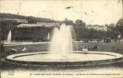 CPA Saint Cloud Parc De Le Bassin de la Pelouse a la Grande Cascade