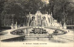 CPA Saint Cloud Cascade Vue de Face