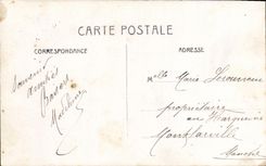 La POSTAL Courbevoie J de la VENDIMIA trae a estos el coche de las flores