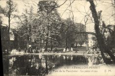 VINTAGE POSTCARD Levallois Perret Park of the Small plank the Part D water
