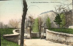 VINTAGE POSTCARD Fort du Mont Valerien Main entrance