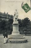 VINTAGE POSTCARD Neuilly sur Seine Statue D Alfred de Musset