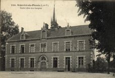 POSTAL Argentre de la VENDIMIA de los muchachos de la escuela privada de Plessis
