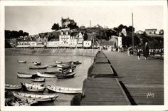 MODERN CARD Cancale the Pier and the Port