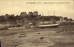CPA Cancale Le Quai Francois l er et les Hotels de la Houle Bateau